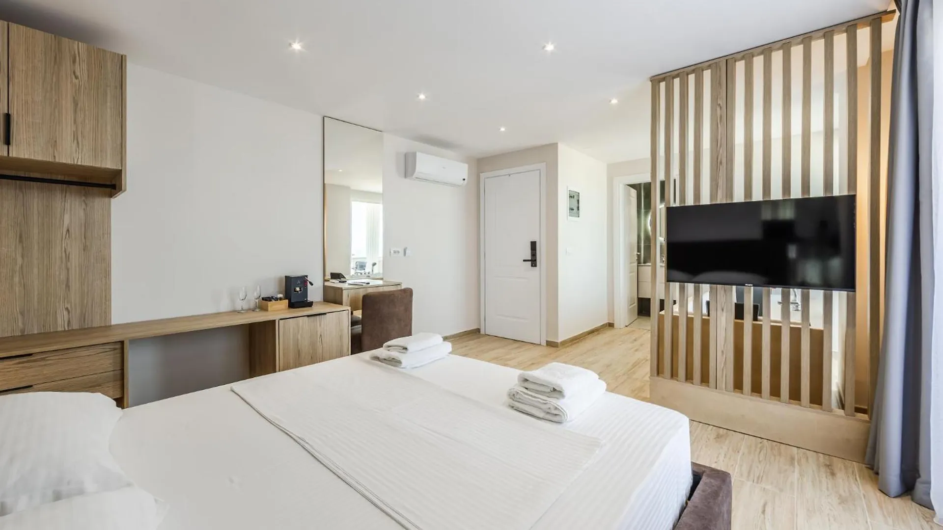 Sea La Vie Suites ゴーレム
